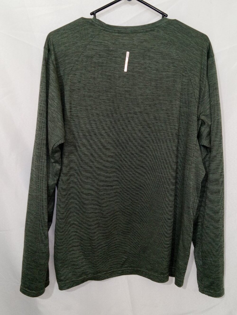 REI Co-op Long Sleeve Base Layer Shirt Men’s L Green Lightweight Hiking Gorpcore - Picture 4 of 10
